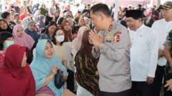 20 Ton Beras Dan 4000 Liter Minyak Ludes Diborong Warga Di Pasar Murah Polres Jakbar