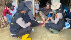 Kapolda Lampung : Polri Hadir Bantu Warga Terdampak Banjir, Penanganan Sentuh Fisik Dan Psikologis Serta Keamanan