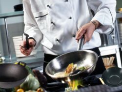 Tips Membuat Wajan Tidak Lengket Saat Digunakan Memasak