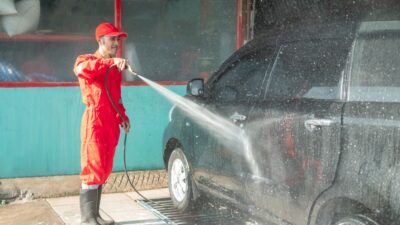 Ini Cara Mencuci Mobil Yang Baik Untuk Hasil Maksimal