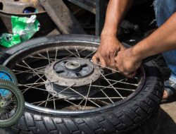 8 Tips Menjaga Performa Ban Motor Tetap Prima, Aman, Dan Nyaman Untuk Berkendara