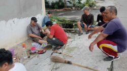 Gotong Royong Hidup di Tengah Kota, Warga RT 27 Kemiling Permai Tunjukkan Kekompakan