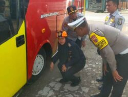 Tim Gabungan Periksa Angkutan Umum di Gadingrejo