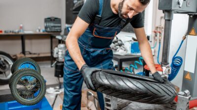 Ban Dalam vs Tubeless : Mana Pilihan Terbaik untuk Motor Anda?