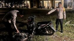 Polsek Padang Ratu Gerak Cepat Evakuasi Pelaku Curanmor dari Amuk Massa