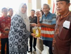 Ribuan Kepala Keluarga di Ambarawa dan Adiluwih Terima Bantuan Pangan